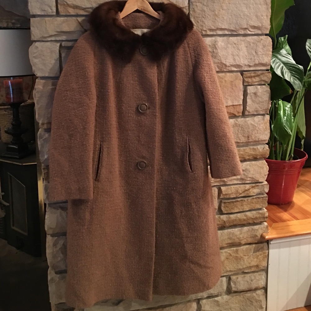 COPY - *VINTAGE*Joslins mink collar coat